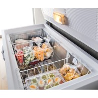 CONGÉLATEUR COFFRE POSABLE FROSTOUT WHIRLPOOL A+ 312 L - BLANC